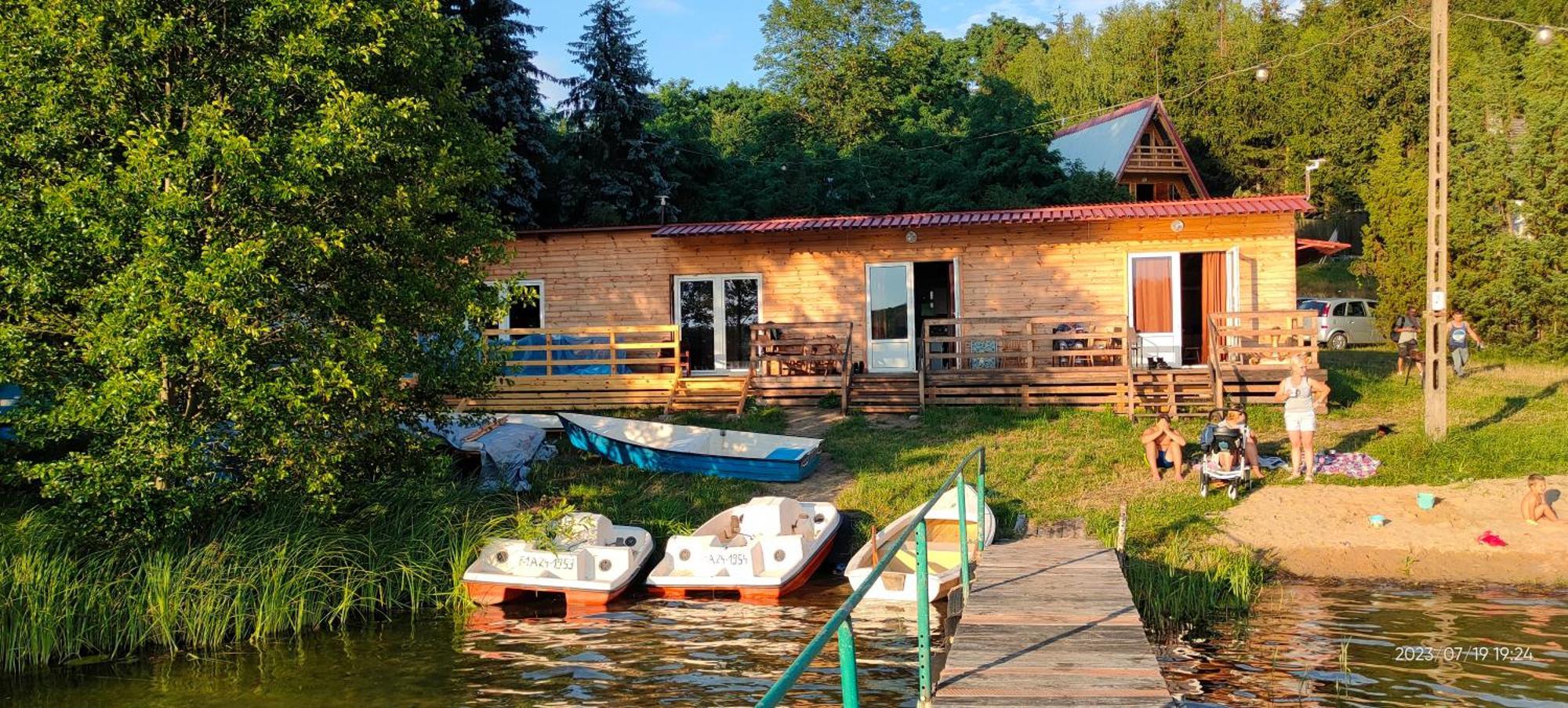 Domki Nad Jeziorem I Pod Lasem Villa Zdbice Exterior photo