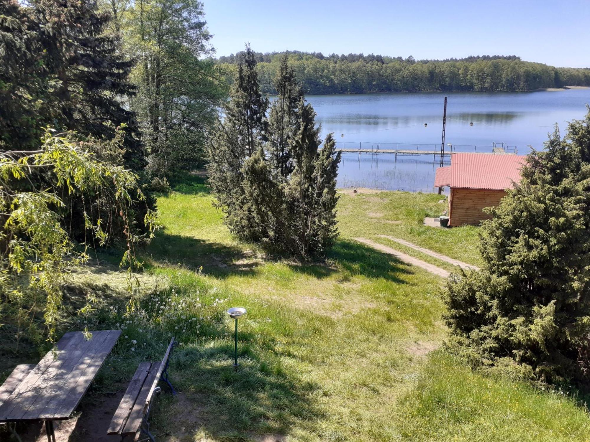 Domki Nad Jeziorem I Pod Lasem Villa Zdbice Exterior photo